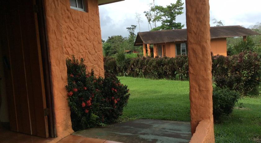 Cabinas Los Guayabos Hotel La Fortuna Værelse billede