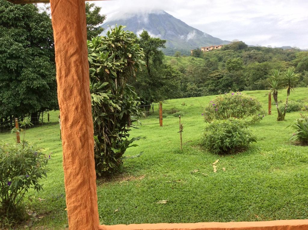 Cabinas Los Guayabos Hotel La Fortuna Værelse billede