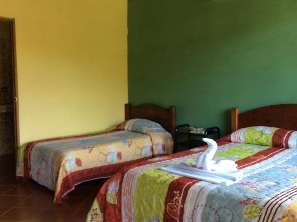 Cabinas Los Guayabos Hotel La Fortuna Eksteriør billede