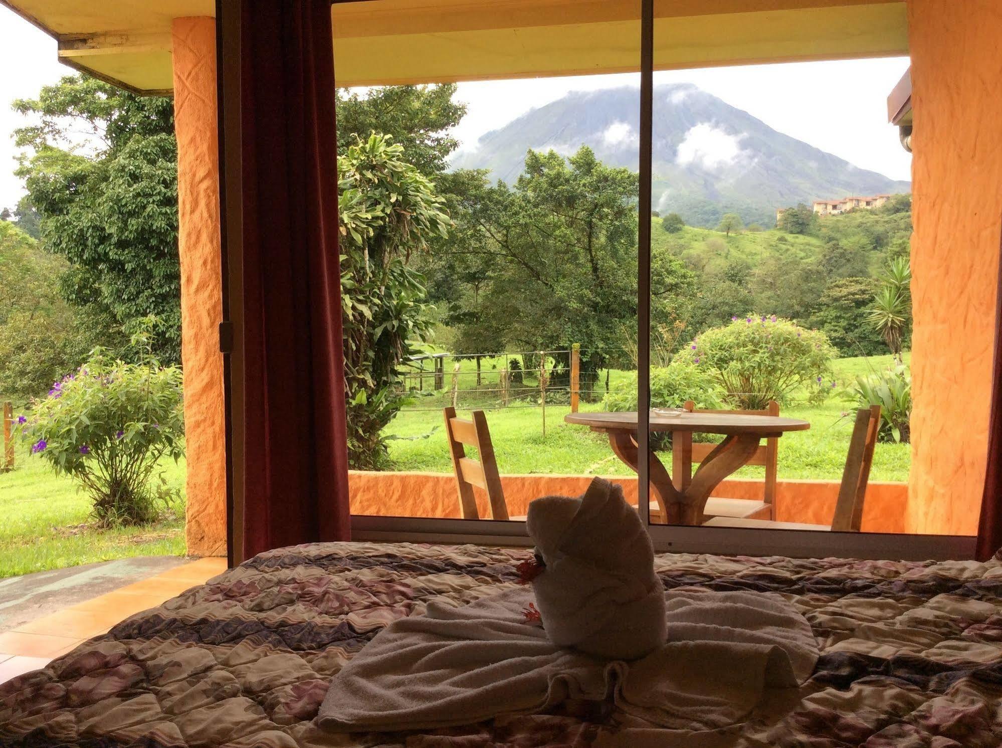Cabinas Los Guayabos Hotel La Fortuna Eksteriør billede