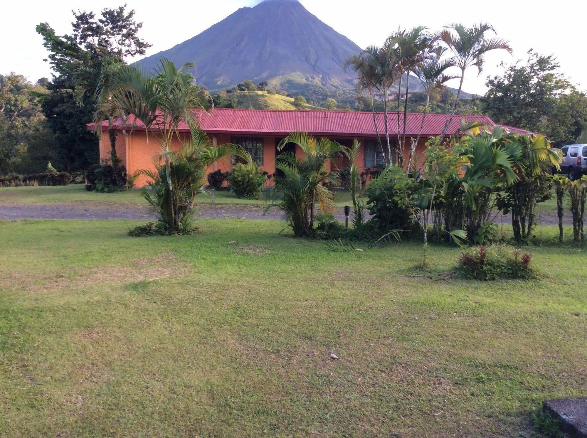 Cabinas Los Guayabos Hotel La Fortuna Eksteriør billede