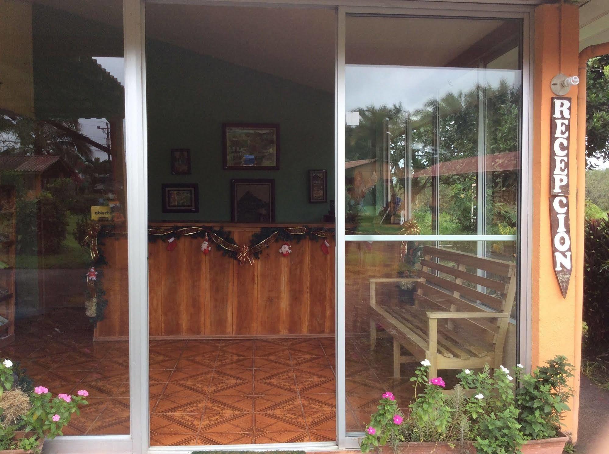 Cabinas Los Guayabos Hotel La Fortuna Eksteriør billede