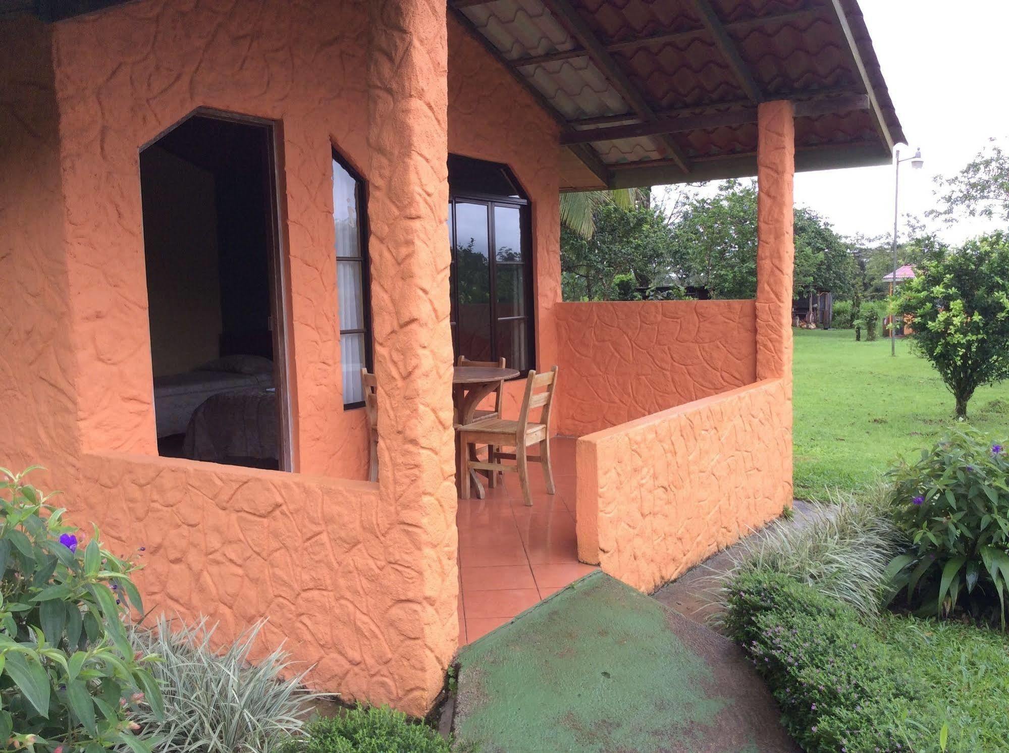 Cabinas Los Guayabos Hotel La Fortuna Eksteriør billede