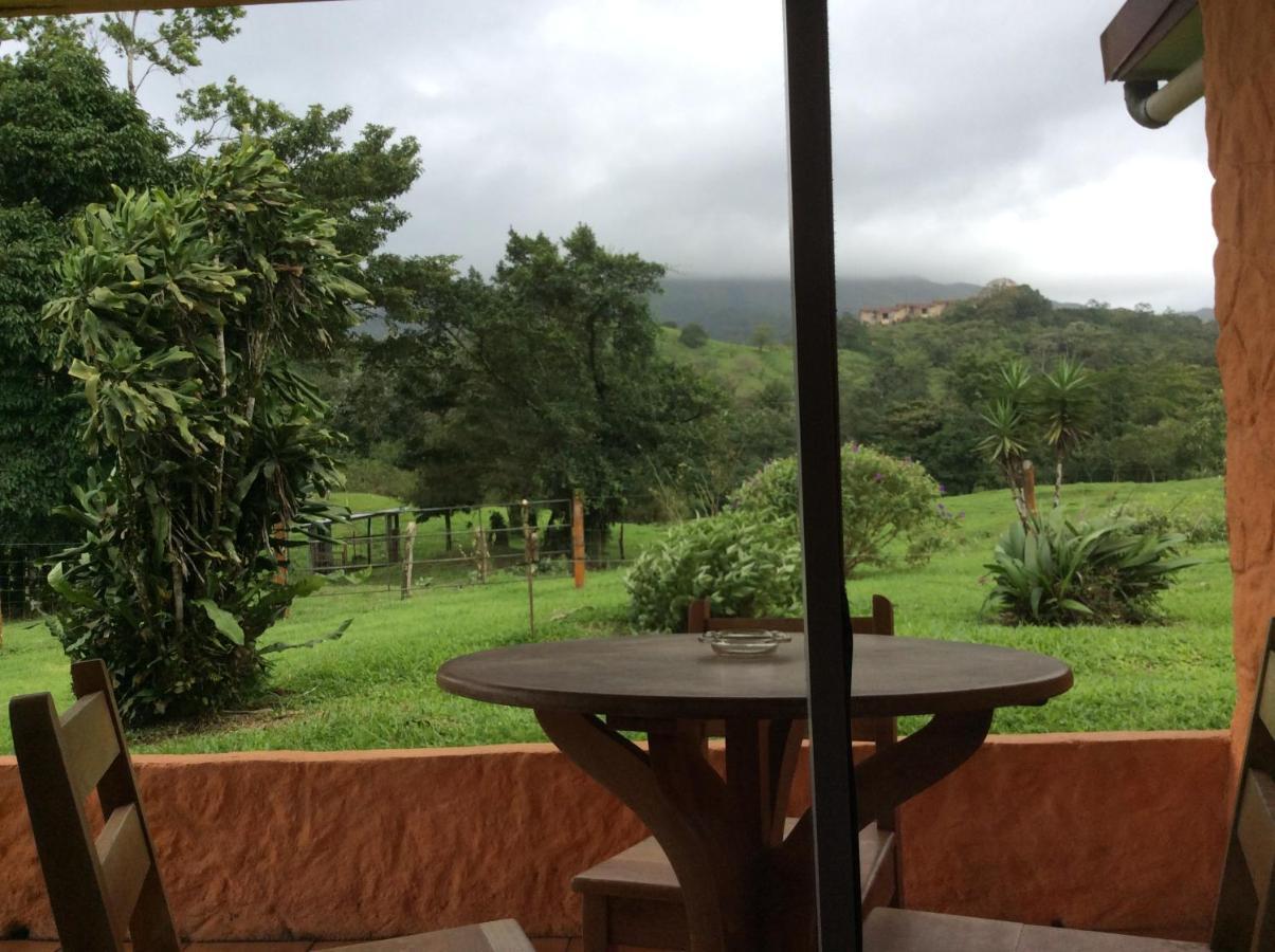 Cabinas Los Guayabos Hotel La Fortuna Eksteriør billede
