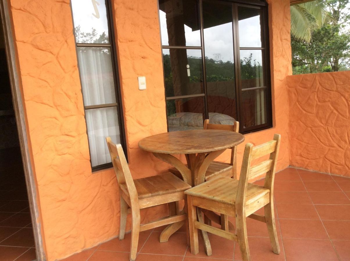 Cabinas Los Guayabos Hotel La Fortuna Eksteriør billede