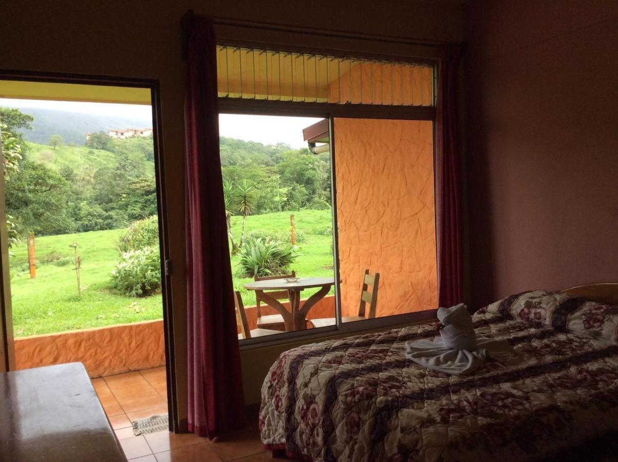 Cabinas Los Guayabos Hotel La Fortuna Eksteriør billede